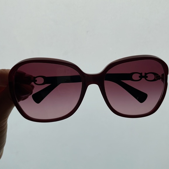 Used Coach HC8145 sunglasses color purple - Picture 7 of 7
